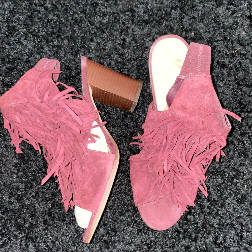 Shoes - Picture 3 of 6